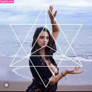 danarhakos thumbnail #1229235