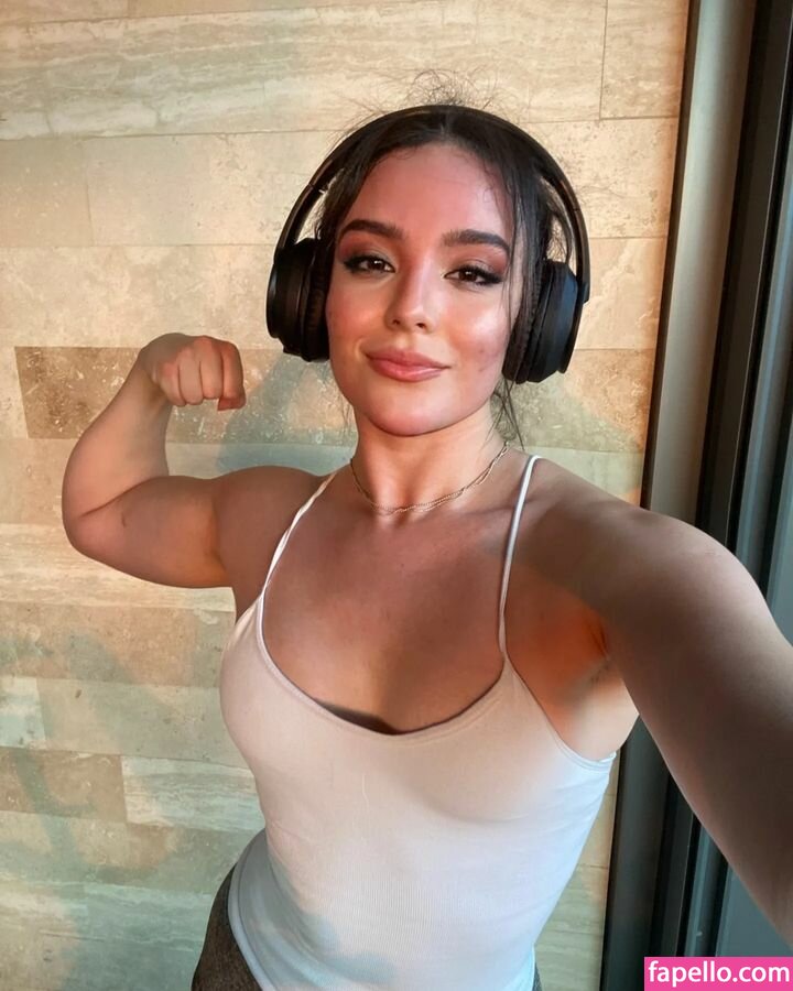 Daniela Flores-2