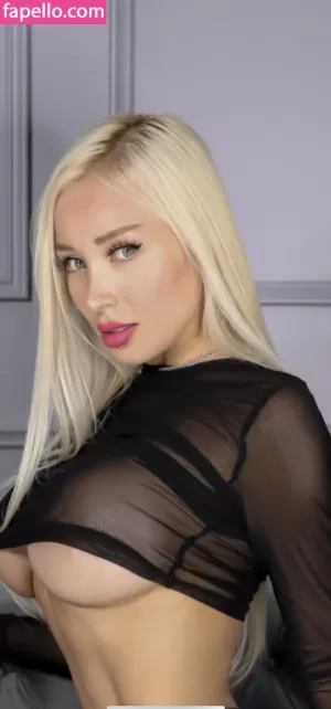 daniella-chavez thumbnail #963289