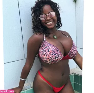 debora-diassde thumbnail #1772364