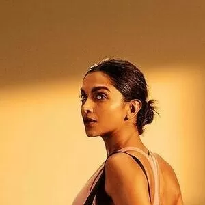 deepika-padukone thumbnail #1773069