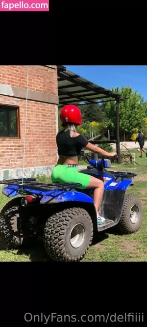 delfiiii thumbnail #3818359