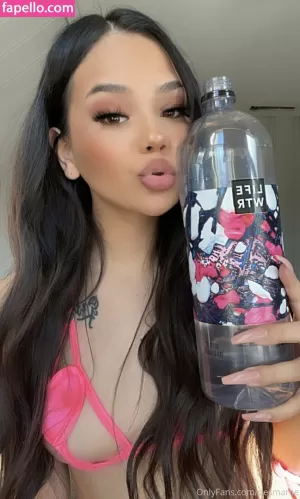 desmariie thumbnail #3453295
