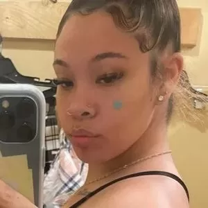 diamond-desirae thumbnail #1776674