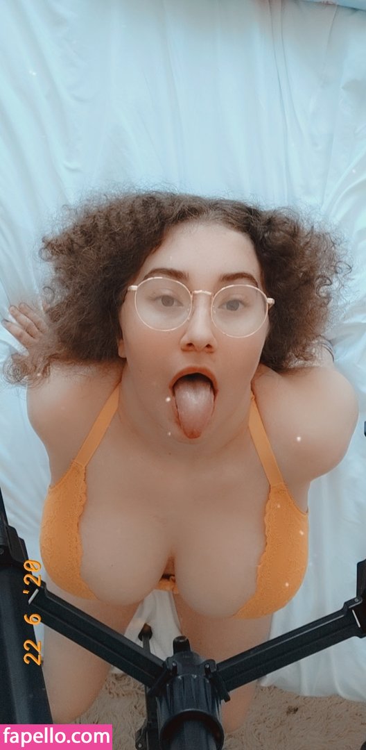 DienackteAnna-2