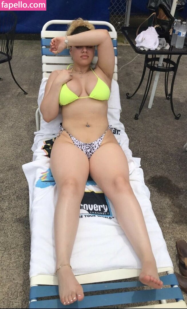 Domovelez-1