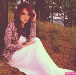 dulce-maria thumbnail #900608