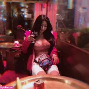 duyenn-hipp thumbnail #810249