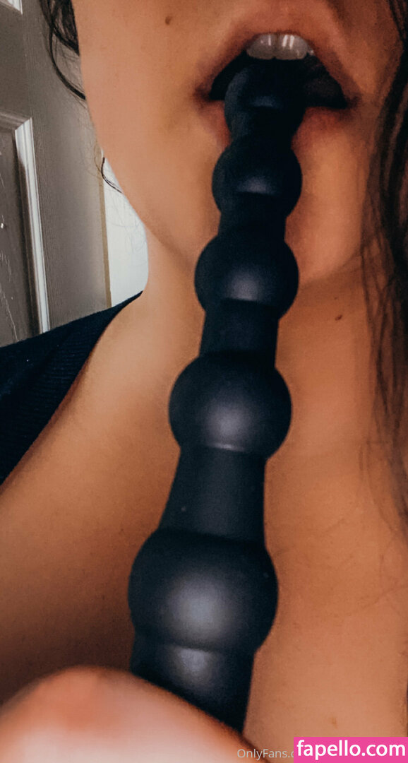eiramaroonfree-2