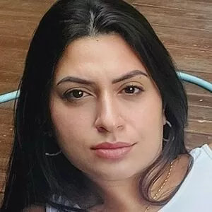 elen-brito thumbnail #2667115