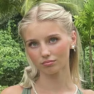 elena-zoe thumbnail #3317969