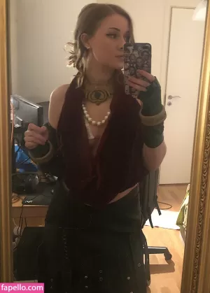 elina-twich thumbnail #1793535