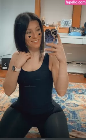 elle-baker thumbnail #3401059