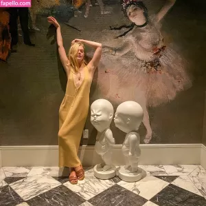 elle-fanning thumbnail #1042176