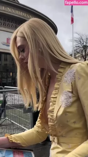 elle-fanning thumbnail #1041921