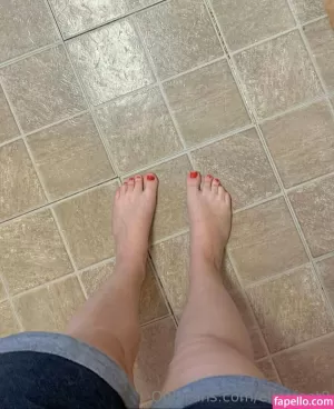 ellesfeet8 thumbnail #3673300