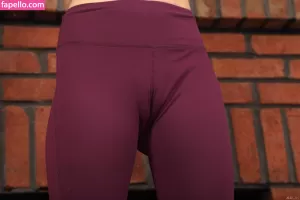 ellie-eilish thumbnail #407816