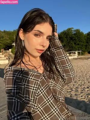 ellieone thumbnail #6091901