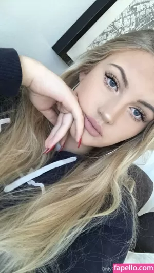 elsathora thumbnail #1801538