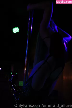 emerald-allure thumbnail #4936526