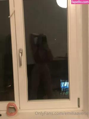 emiliaaverie thumbnail #4662189