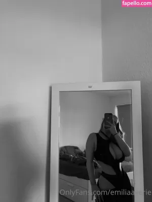 emiliaaverie thumbnail #4662187