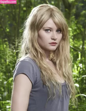 emilie-de-ravin thumbnail #1804525