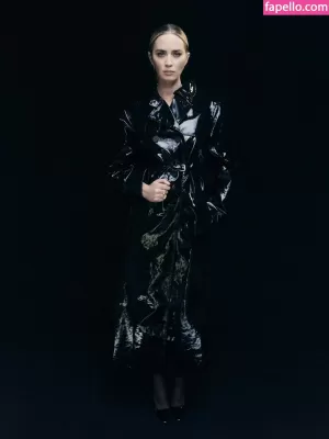emily-blunt thumbnail #605789
