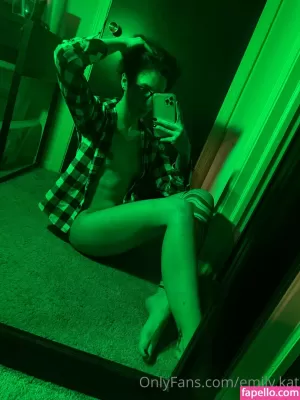 emily-kat thumbnail #3814406