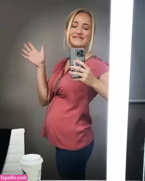 emily-osment thumbnail #470639