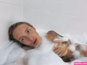 emily-paul thumbnail #3853897