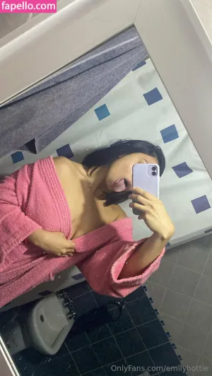emilyhottie thumbnail #6194117