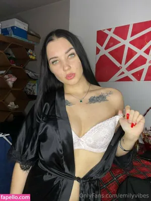 emilyvibes thumbnail #6368512