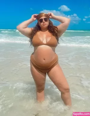 emma-loney thumbnail #6104122