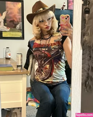 emma-s-myspace thumbnail #5948824