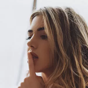 emmy-elliot thumbnail #1810820