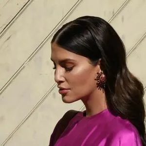 erin-holland thumbnail #6365216