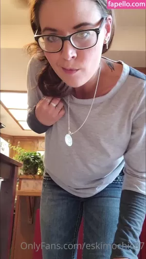 eskimochic87 thumbnail #1814791