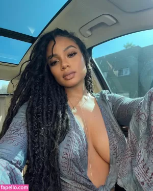 essence-tatiana thumbnail #1373473