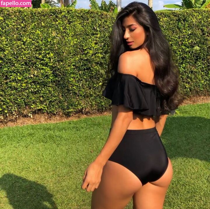 Estefania Gomez-1