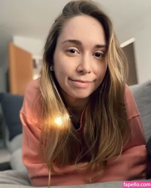 evelien thumbnail #1212936