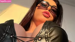 fabi-hillary thumbnail #1476888