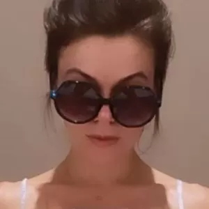 faye-brookes thumbnail #836569