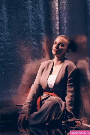 faye-marsay thumbnail #6079669
