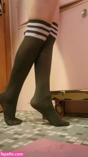 feetbeth thumbnail #3873776