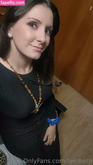 feetbeth thumbnail #3873773