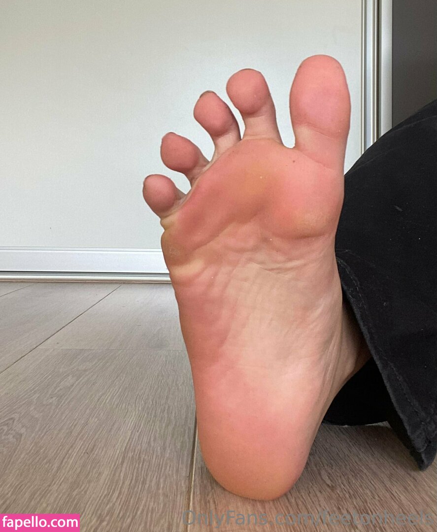 feetonheels-2