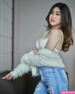 felicia-carissa thumbnail #1558023