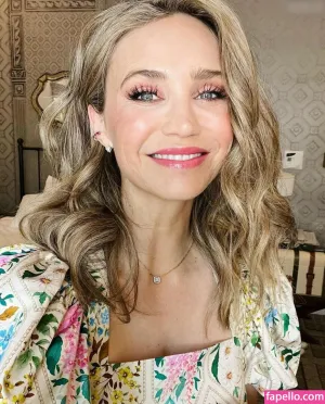 fiona-gubelmann thumbnail #6228396