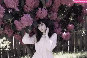 floofie thumbnail #1833724